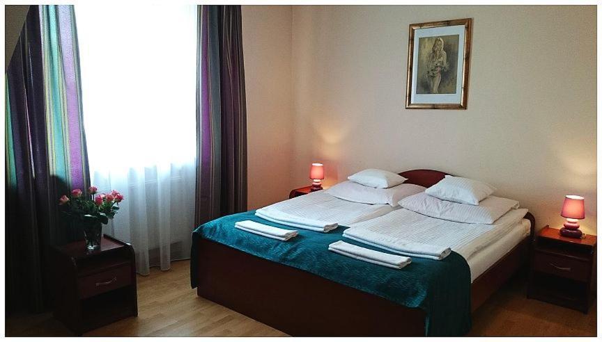 Hotel Gogreen *** Rzaska Bagian luar foto